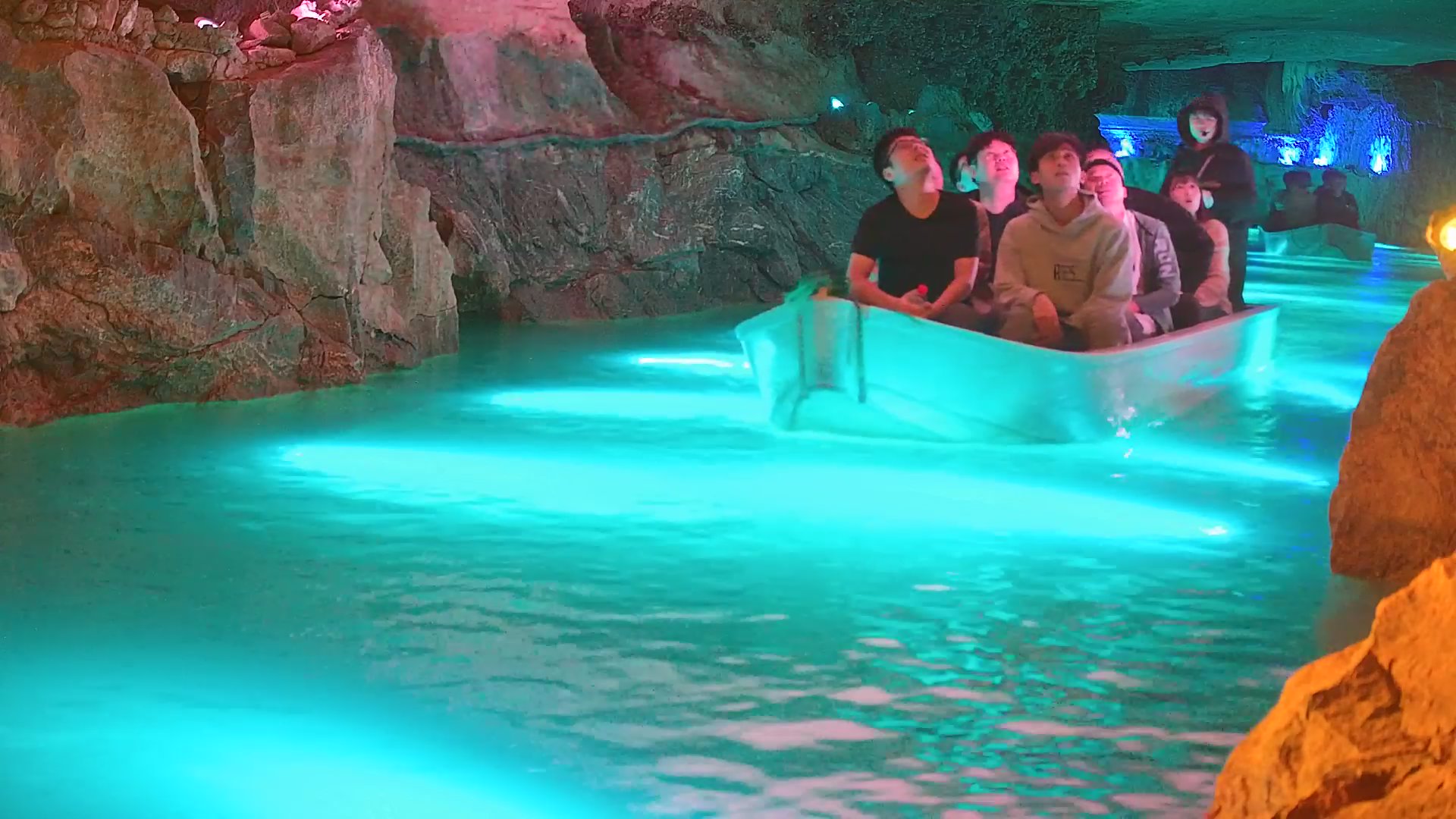 極合團建 | 桐廬兩日(rì)之旅：秋高(gāo)氣爽，共築團隊新風(fēng)貌